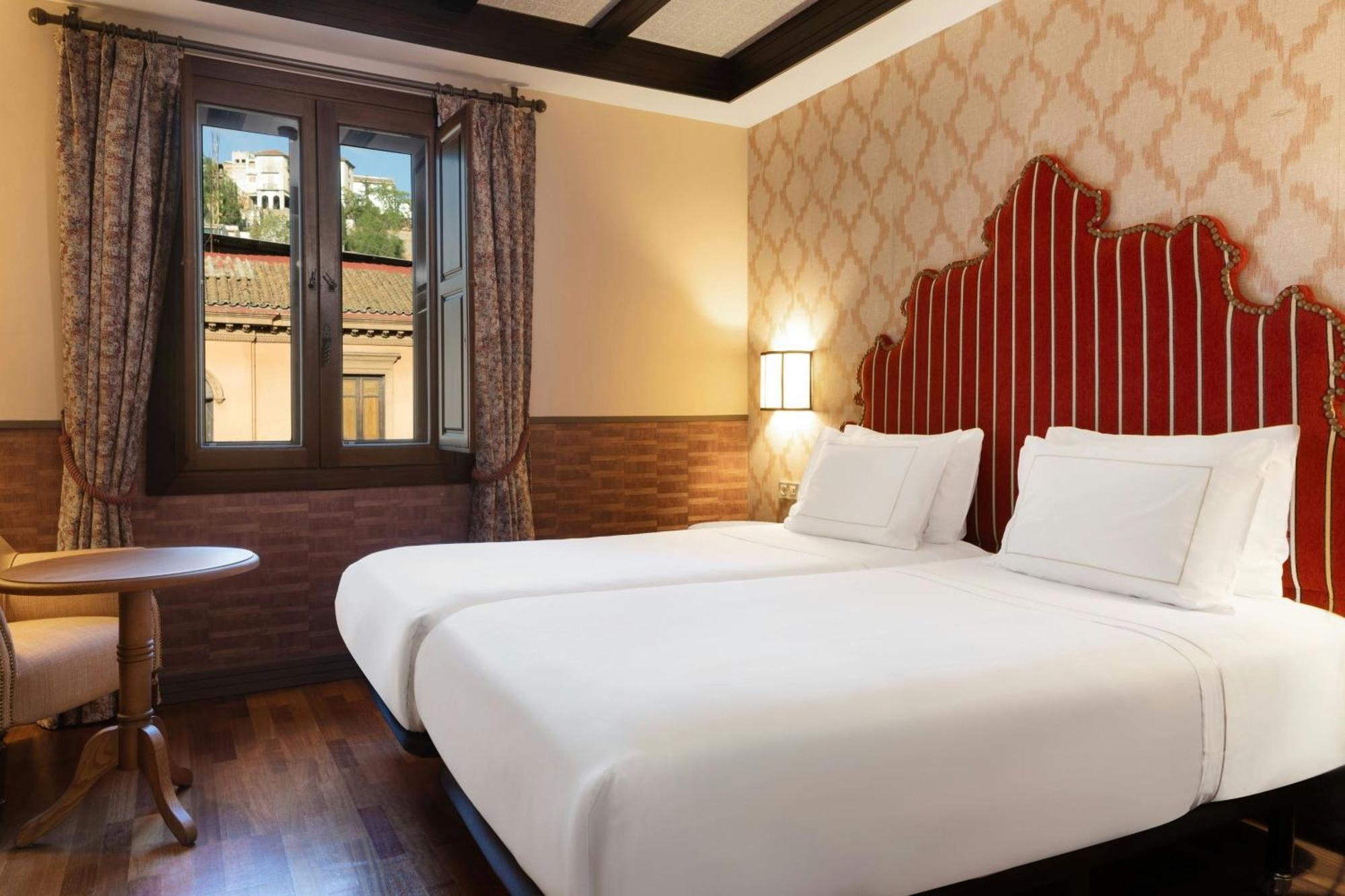 Hotel Palacio De Santa Paula, Autograph Collection Granada Exteriör bild